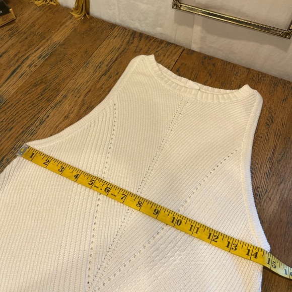 GAP - Off White Knit Sleeveless Top (S) - Picture 3 of 9